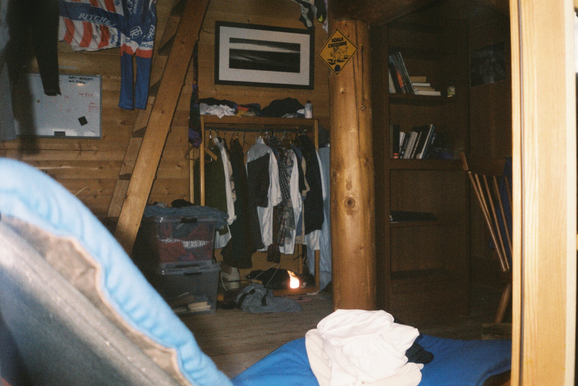 Wood room furniture